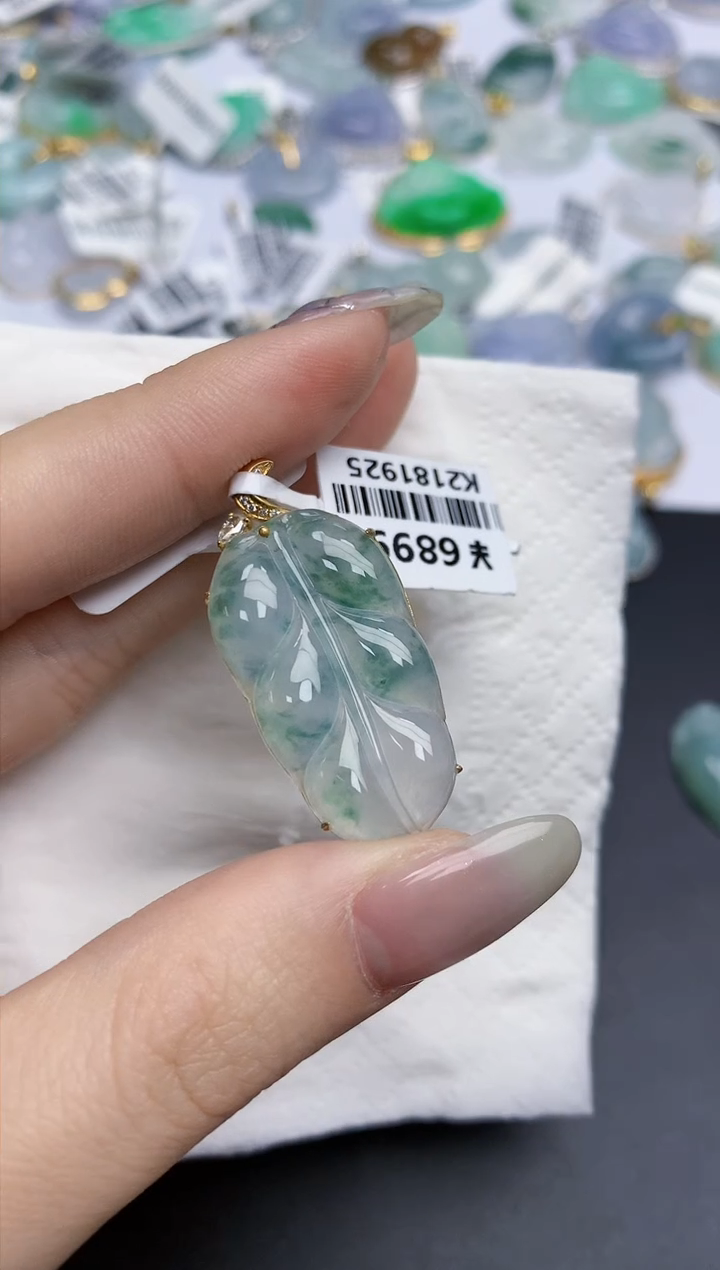 【闪购商品】翡翠颈饰18K金镶嵌天然缅甸翡翠A货