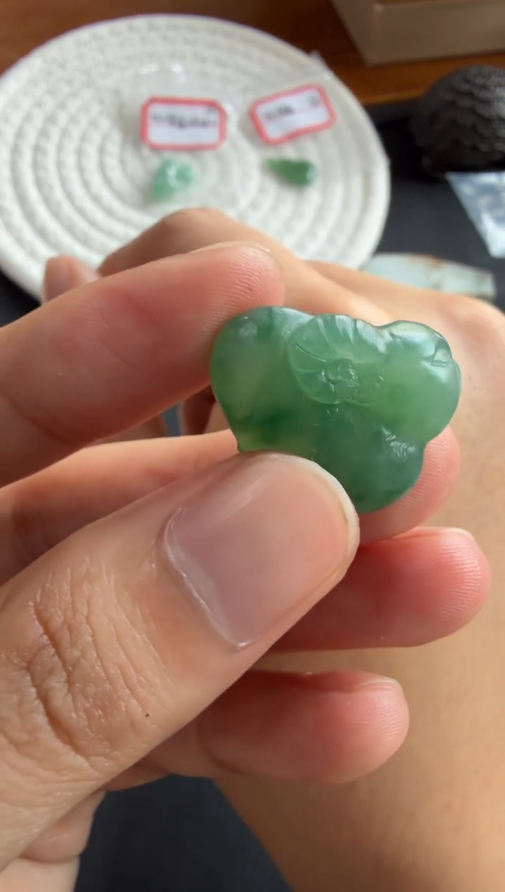 未镶嵌定制翡翠小羊