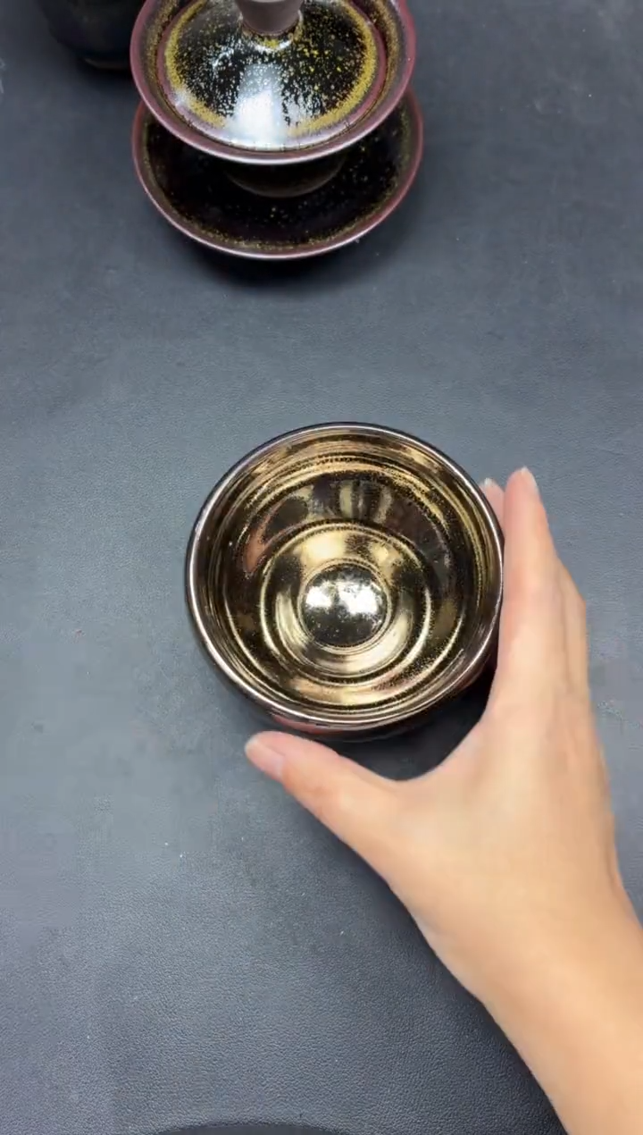 茶盏9微瑕          