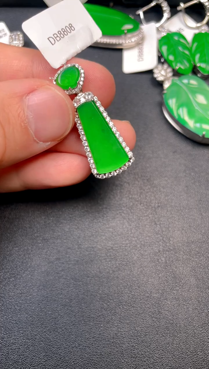 吊坠(不含链)银S925镶嵌翡翠吊坠