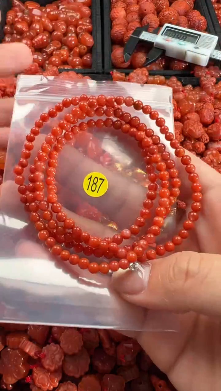 【闪购商品】南红玛瑙颈饰未镶嵌2