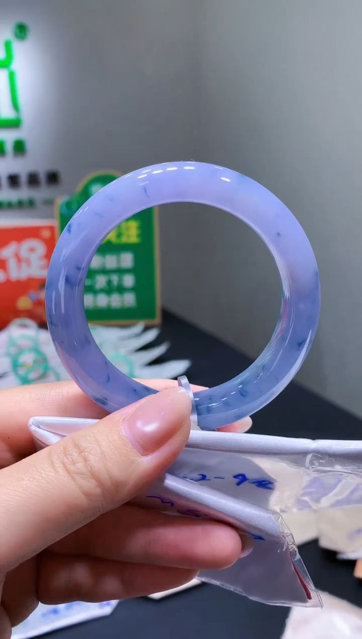 未镶嵌手镯翡翠-k64  天然缅甸A货56.1正圈翡翠总价28.5万定金2万