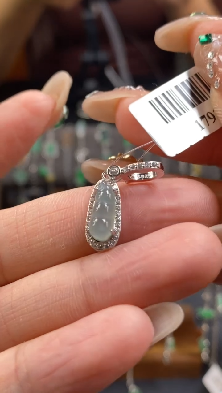 颈饰银S925镶嵌翡翠净货17934