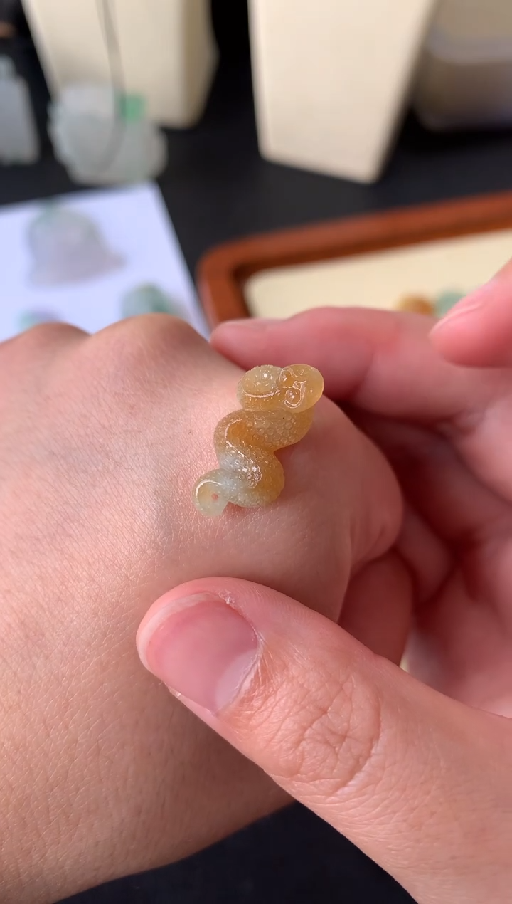 【闪购商品】定制翡翠未镶嵌翡翠