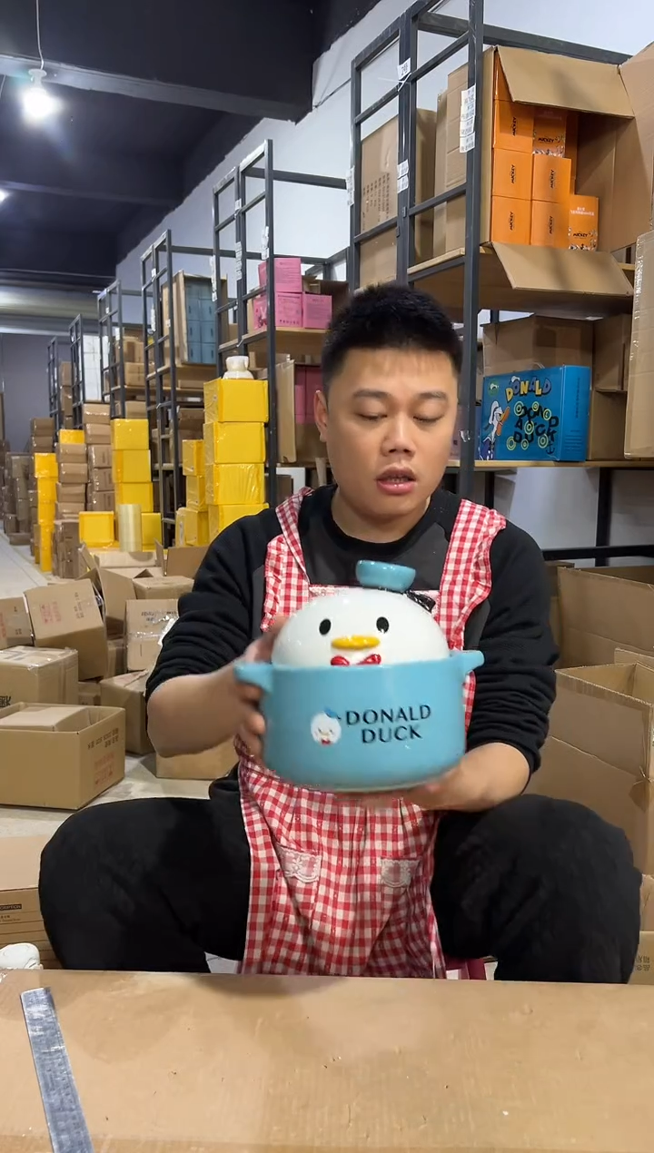 【闪购商品】杯唐老鸭砂锅 陶瓷材质