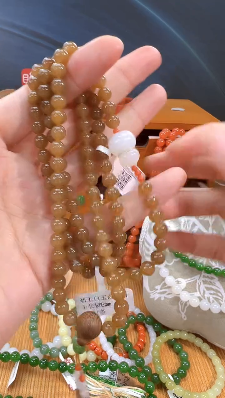 颈饰未镶嵌和田玉多样性拍一发一 cg