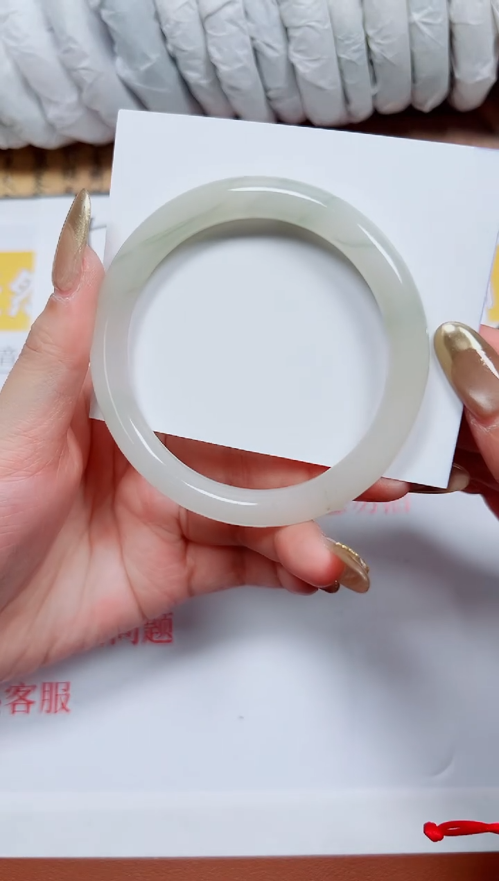 【闪购商品】石英质玉手镯未镶嵌K115-60