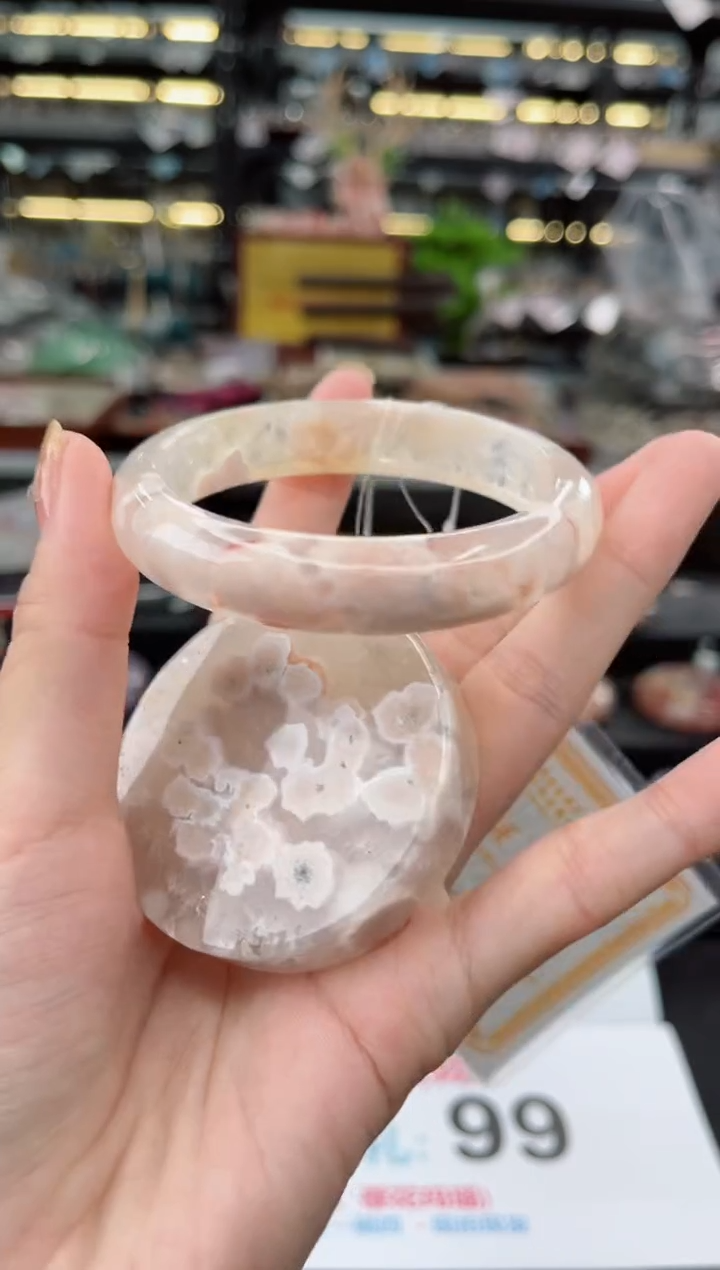 【闪购商品】石英质玉手镯未镶嵌58圈口（不退不换）1021