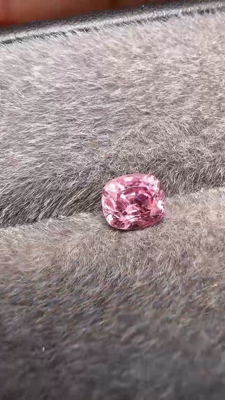 【闪购商品】尖晶石粉枕型未镶嵌1ct-A734-1p