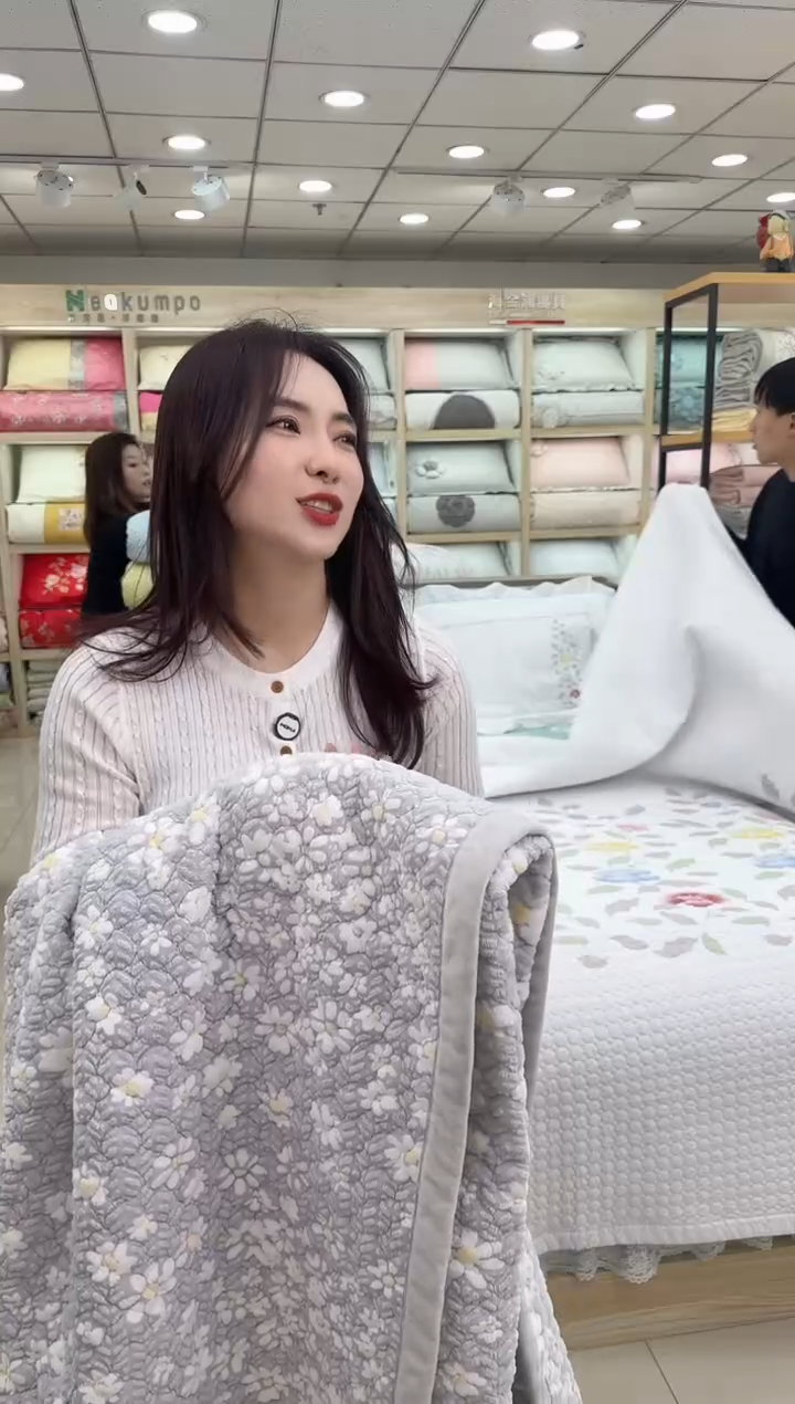 棉【福利】2.0*2.2 雪花绒垫子 花瓣灰