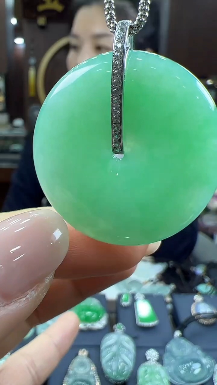 【闪购商品】翡翠18K金镶嵌挂件平安扣