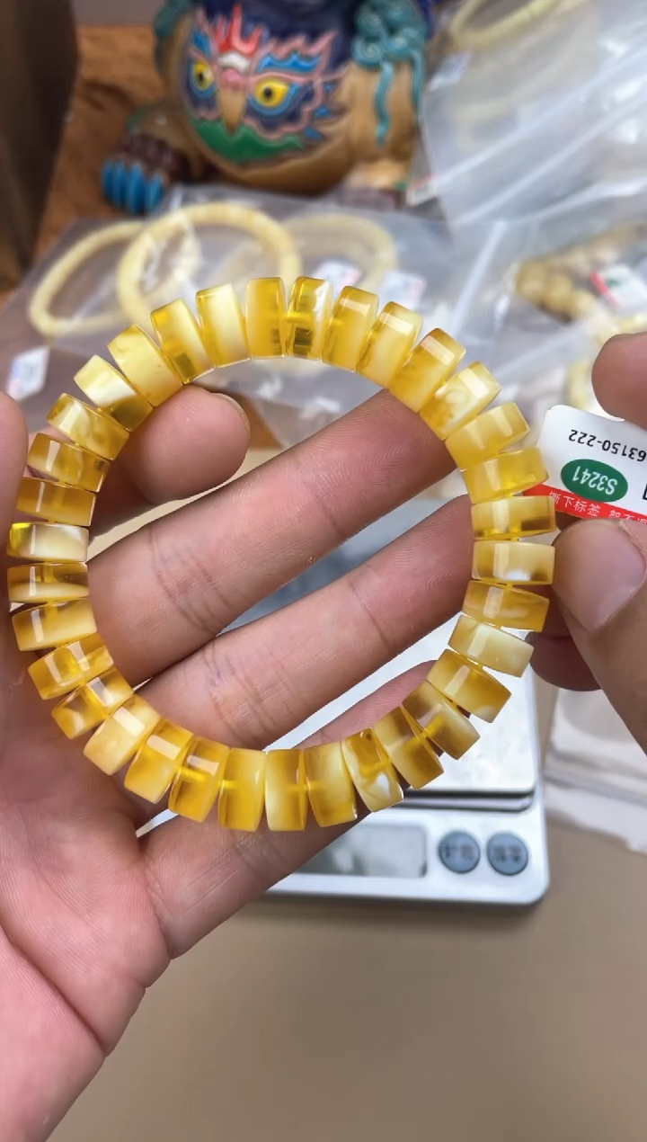 裸石蜜蜡未镶嵌WML8256发一件