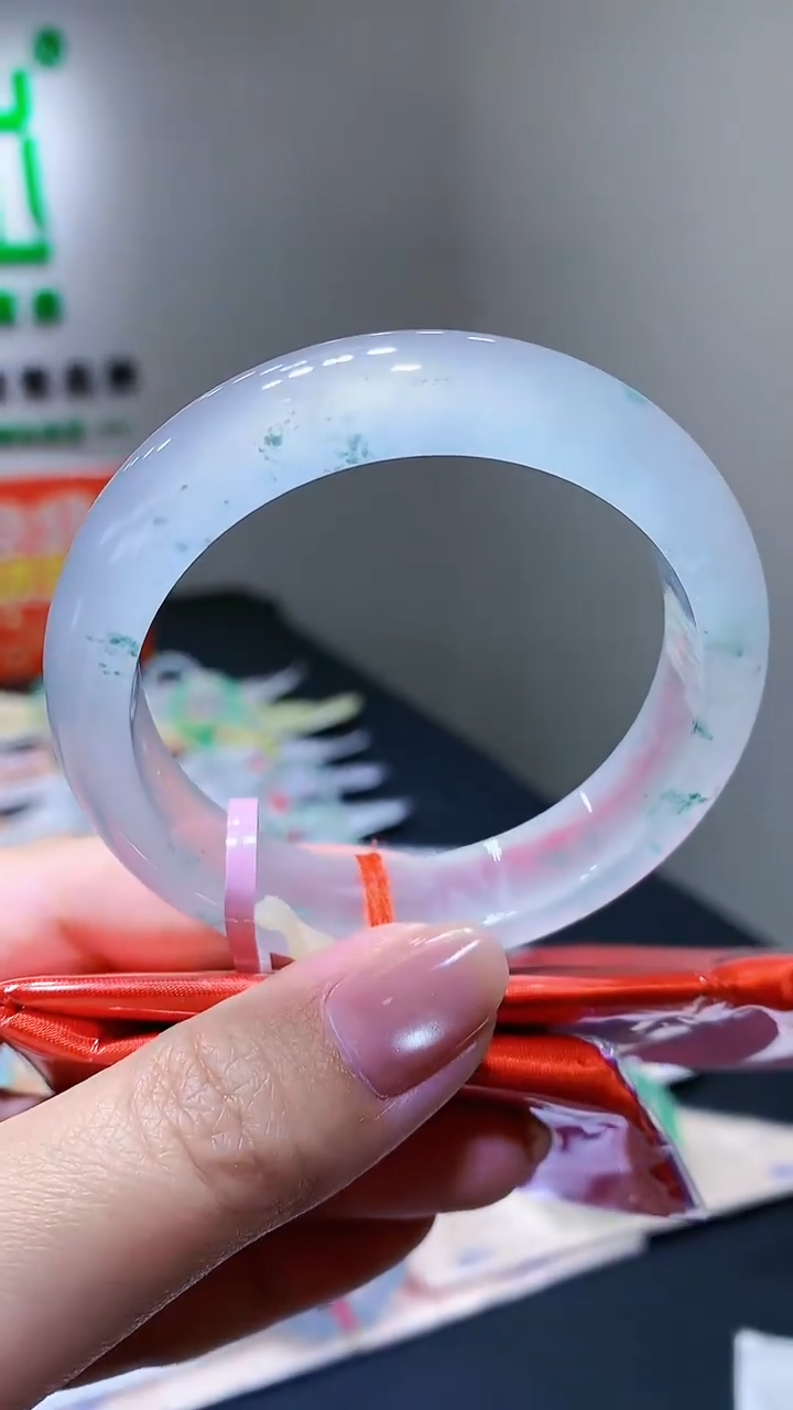 未镶嵌手镯翡翠 -q84 天然缅甸A货翡翠55.4正圈总价80万定金2万