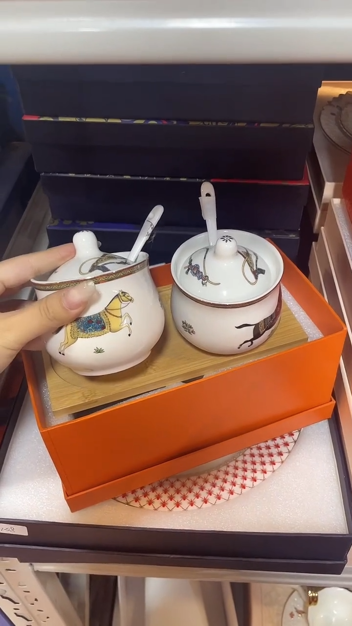 杯鸿辉家品牌瓷器，京东包邮！