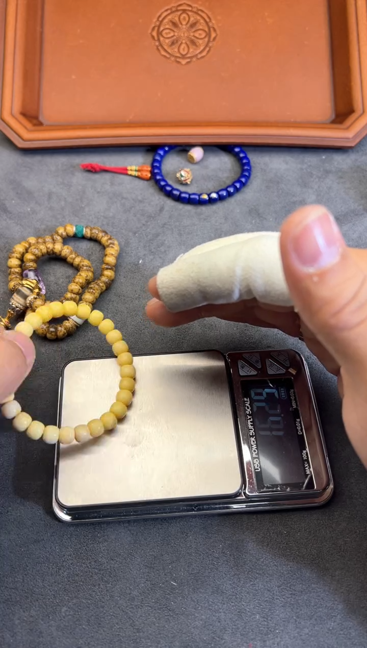 【闪购商品】琥珀裸石未镶嵌蜜蜡手串1