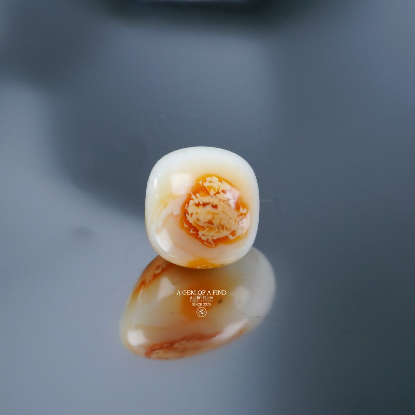 山和开物｜10.2mm瓷白彩沁粉彩网花老型 天然琥珀蜜蜡 微瑕有花粉