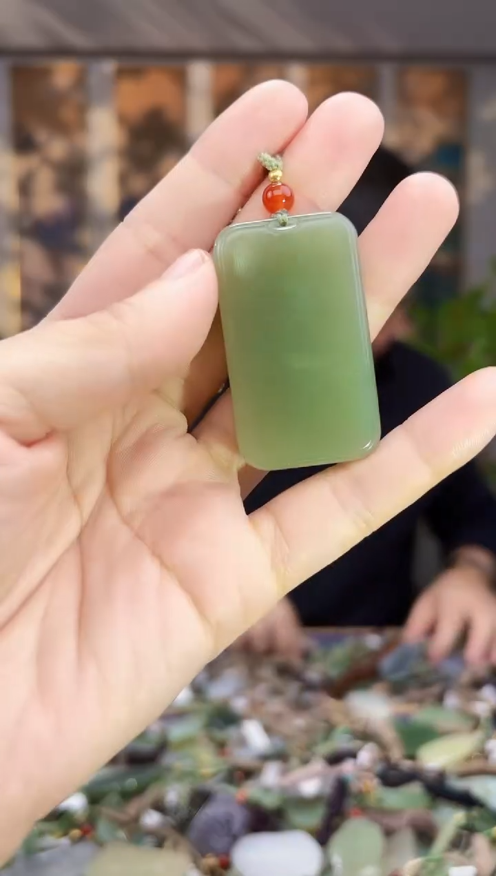 未镶嵌和田玉挂件拍一发一