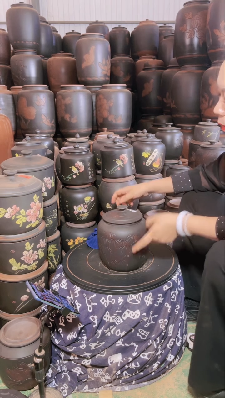 壶瑕疵茶叶罐 冬瓜竹子  781