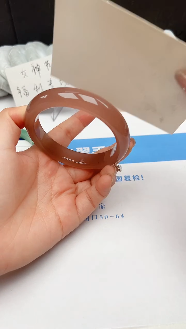 【闪购商品】石英质玉手镯未镶嵌100-Z60