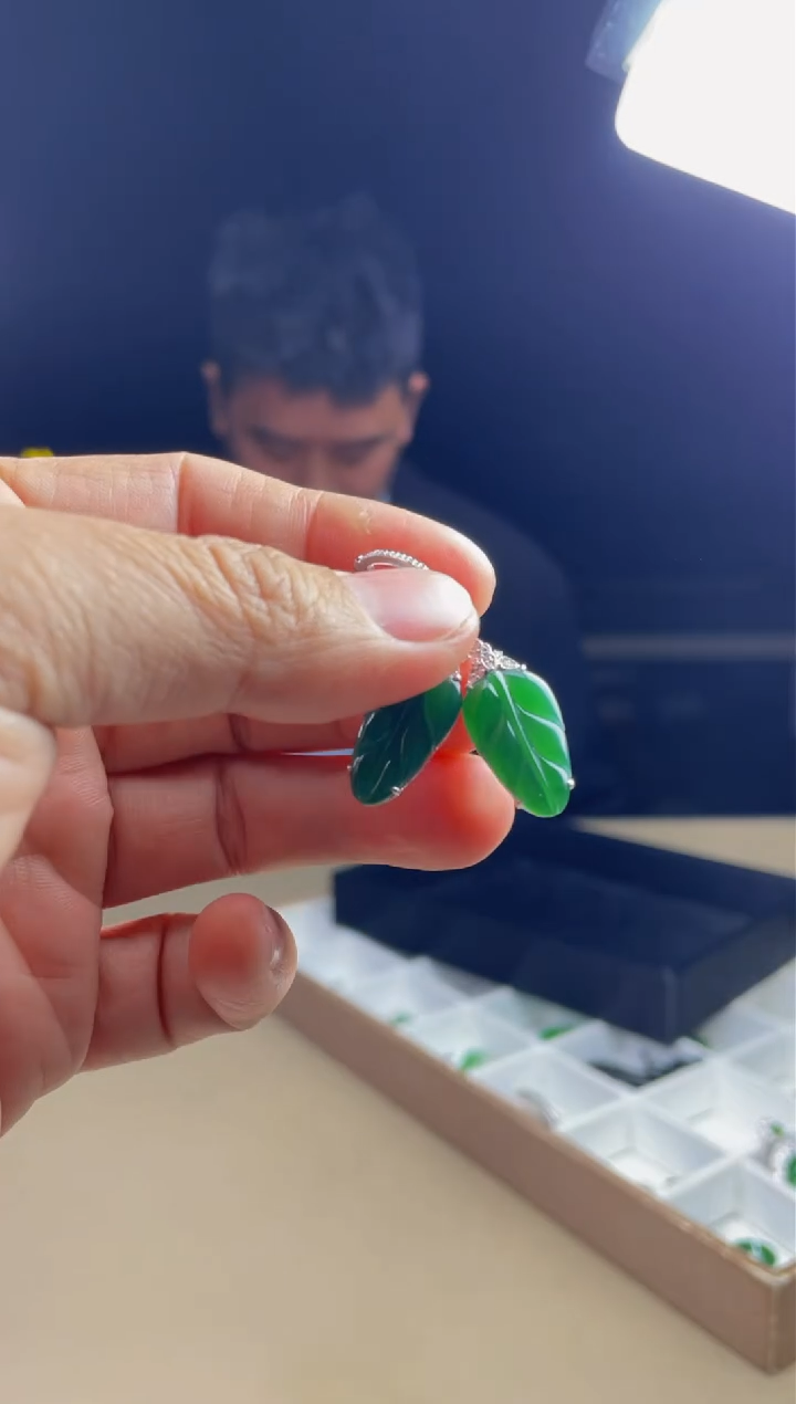 【闪购商品】定制翡翠未镶嵌        16800