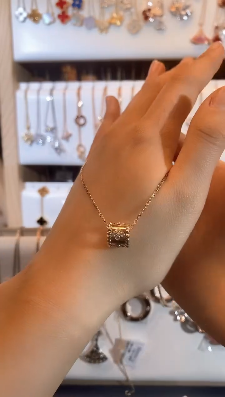 【闪购商品】钻石套链18K金镶嵌钻石k黄万花筒