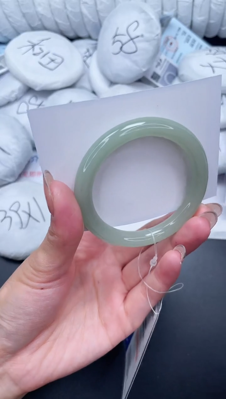 未镶嵌手镯石英质玉68-56.3DY