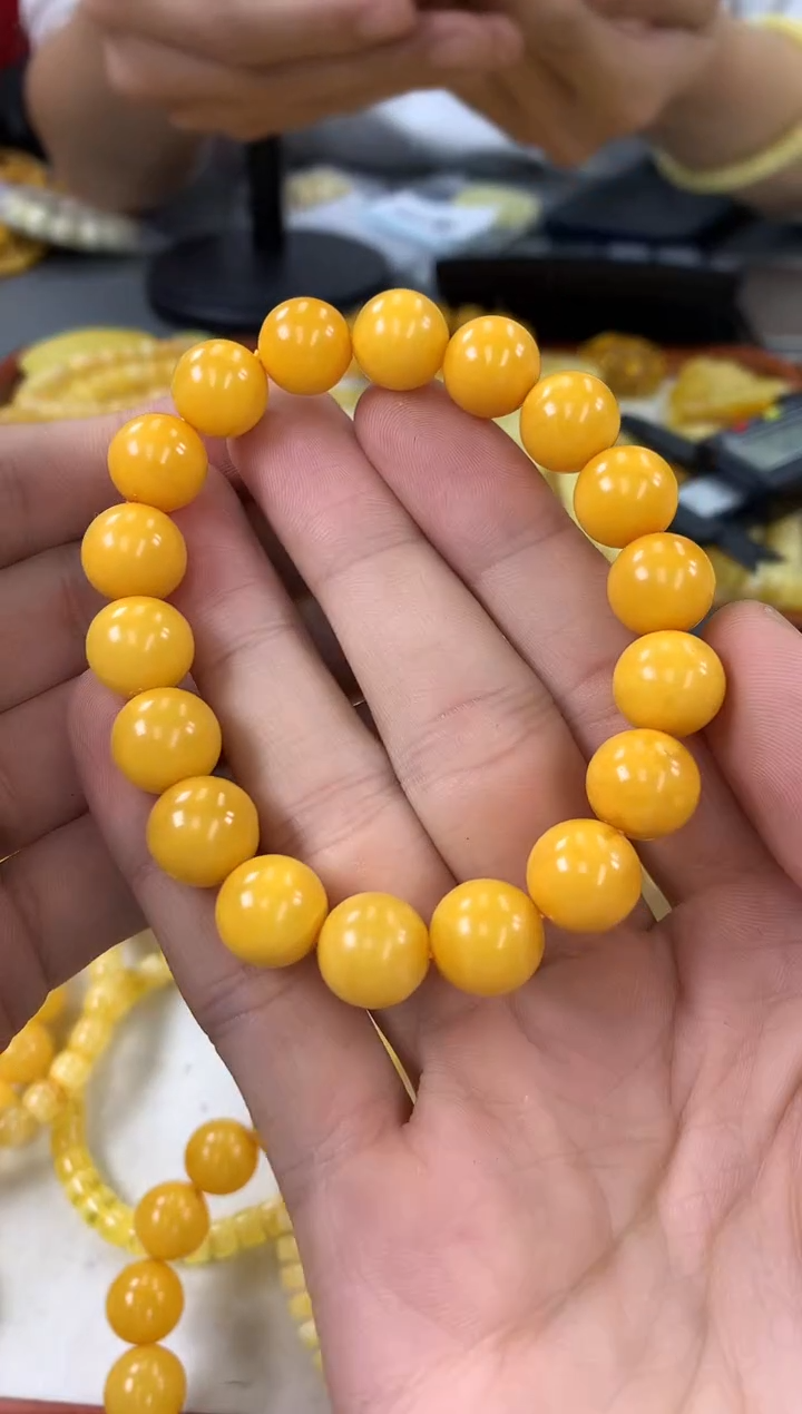 【闪购商品】琥珀裸石未镶嵌手串 