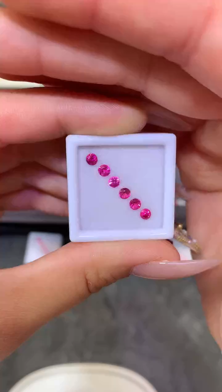 未镶嵌裸石定制尖晶石宝*哥圆切 绝地武士 0.80ct/6P