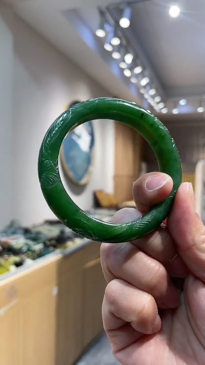 【闪购商品】和田玉手镯未镶嵌手镯55