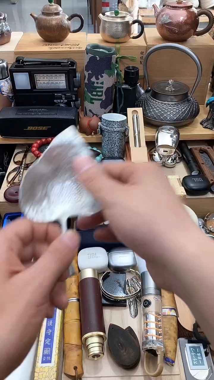瓷片闪购商品   如图所示