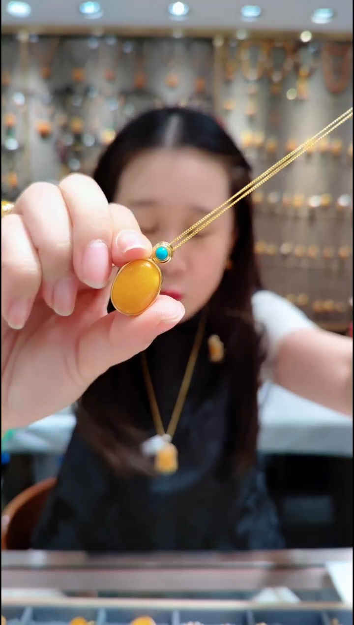 蜜蜡银S925镀金镶嵌珠宝奇石﹣A449蜜蜡吊坠