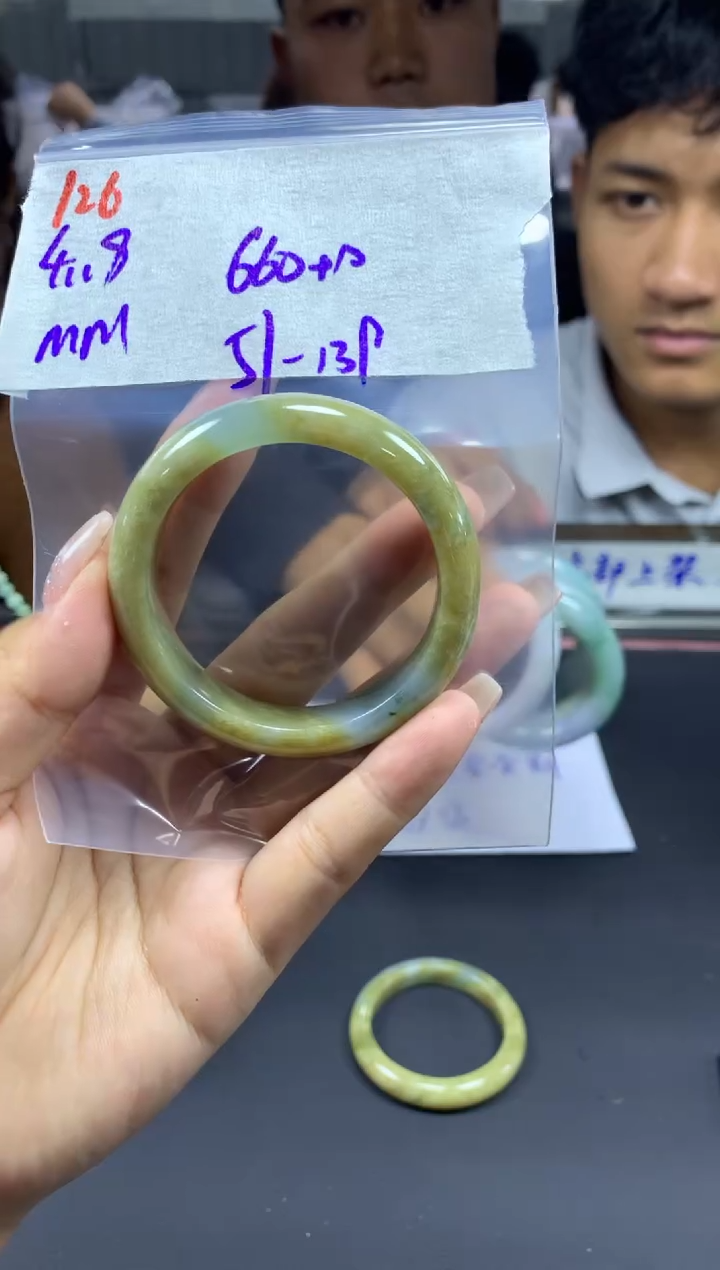 定制翡翠未镶嵌126手镯51+660元+拍一发一