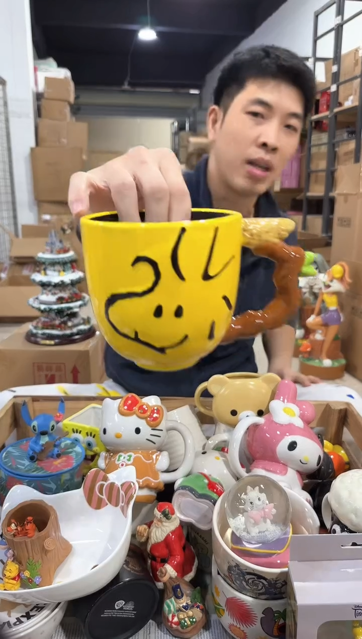 瓷片小黄鸡水杯  