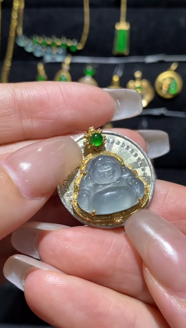 【闪购商品】翡翠颈饰18K金镶嵌吊坠