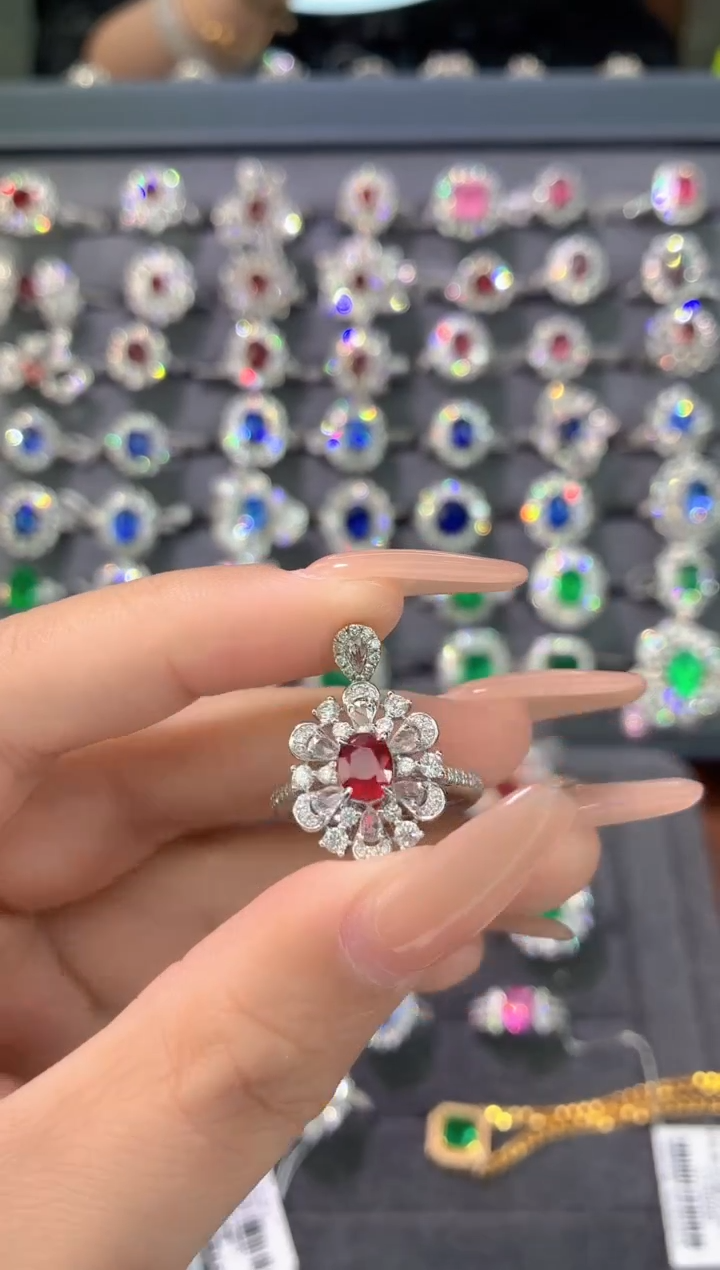 18K金镶嵌戒指+吊坠两用款红宝石-1克拉*无烧