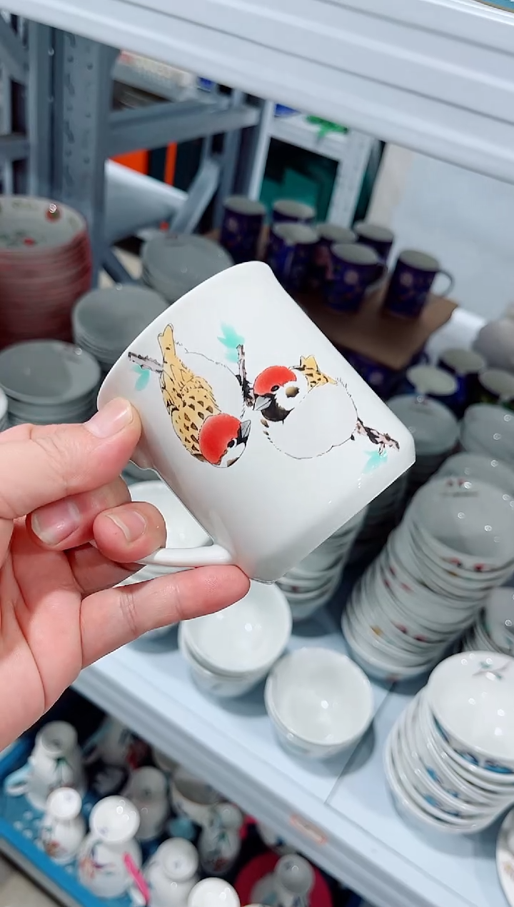 瓷片陶瓷（简装）杯子一个