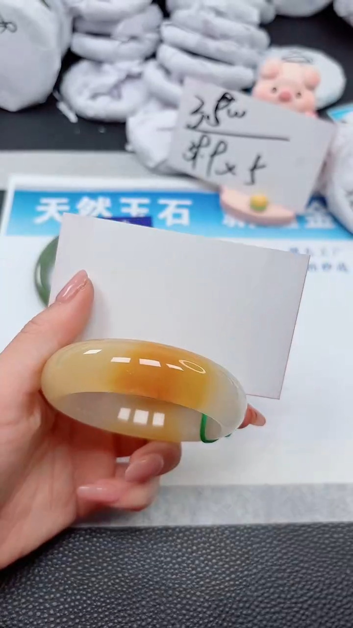 【闪购商品】石英质玉手镯未镶嵌571