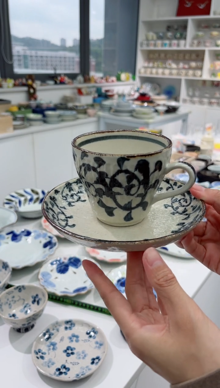 【闪购商品】瓷片唐草 菊纹套杯