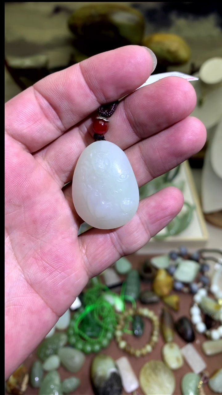 【闪购商品】和田玉颈饰未镶嵌俄料吊坠