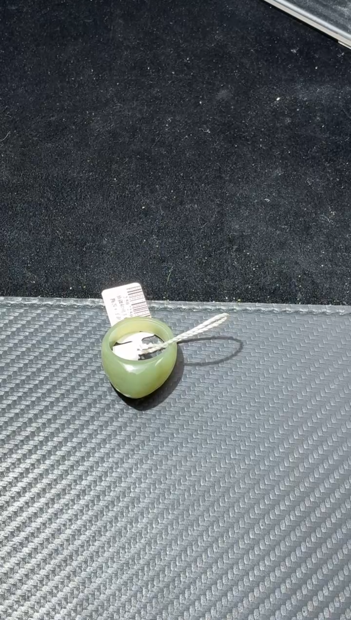 未镶嵌戒指和田玉若羌青黄口微色差戒指