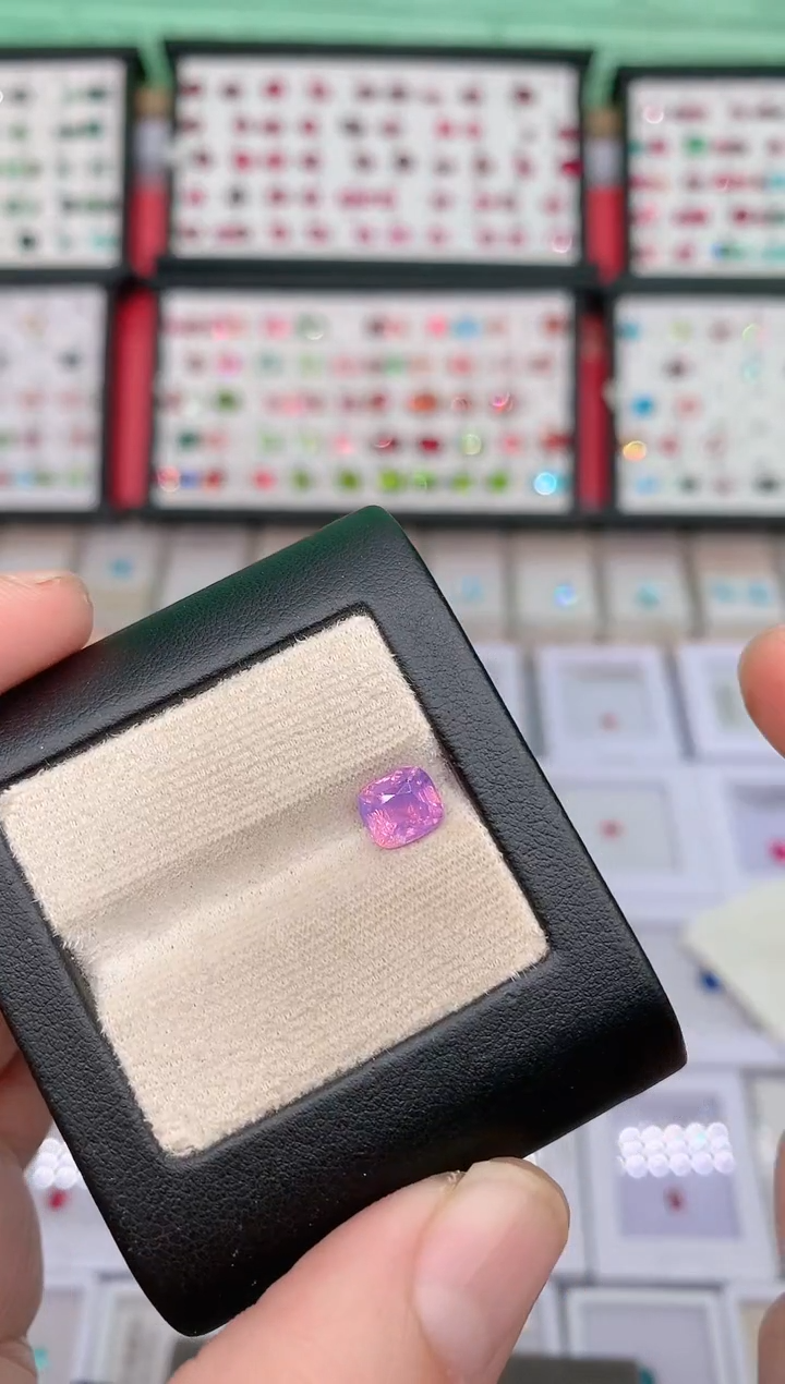 裸石蓝宝石2.05ct吉尔德无烧