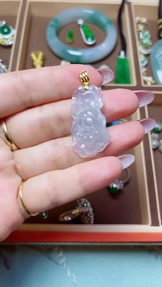 翡翠18K金镶嵌吊坠(不含链)吊坠(不含链)