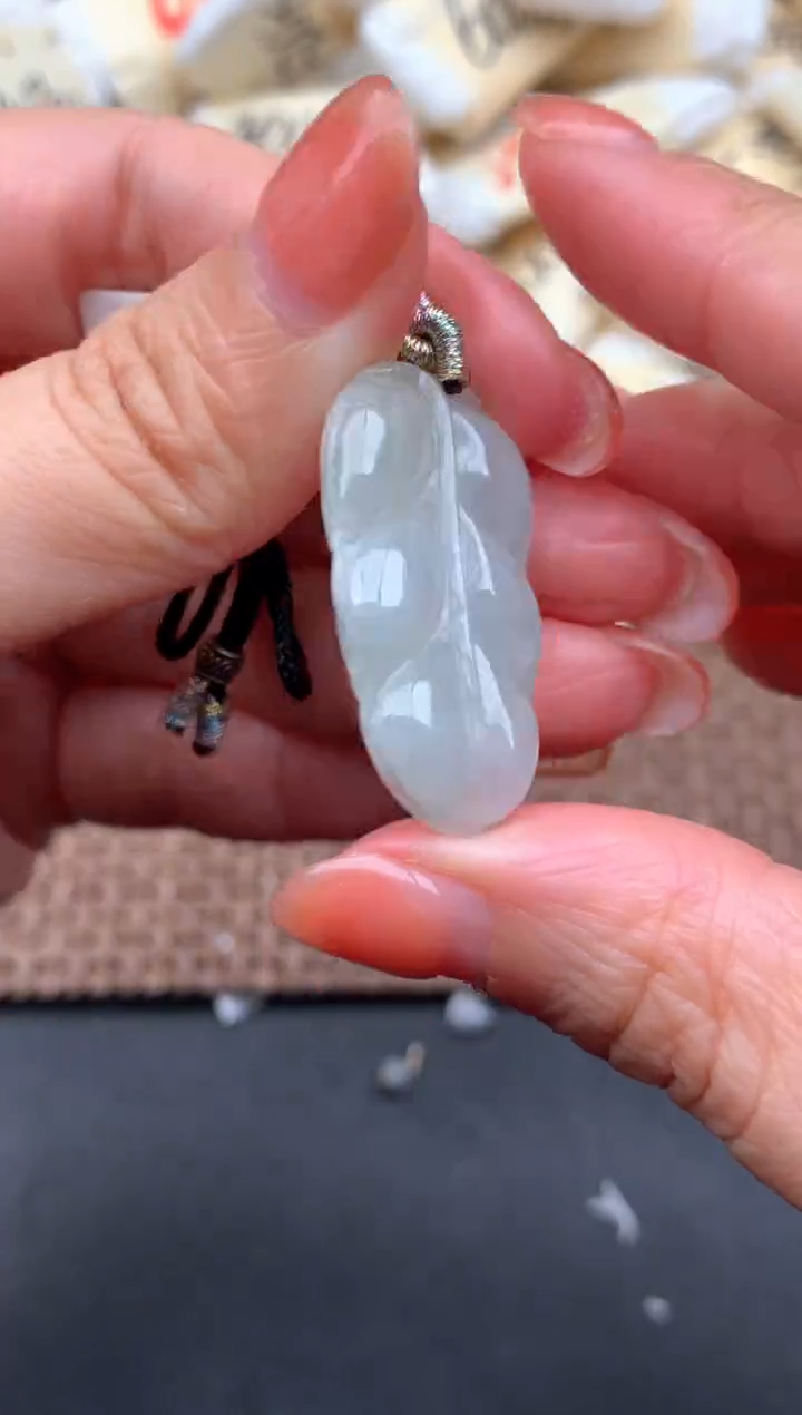 未镶嵌挂件翡翠—福利