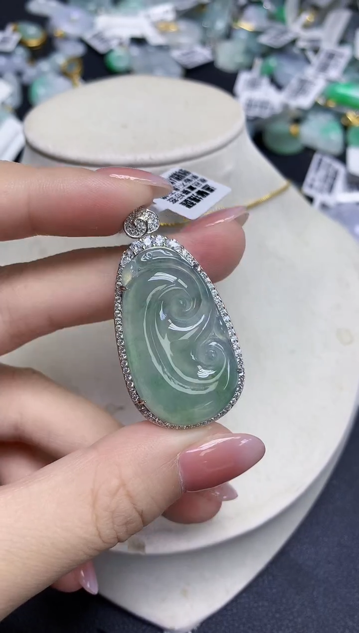 颈饰未镶嵌翡翠天然缅甸翡翠A货多样性发一件