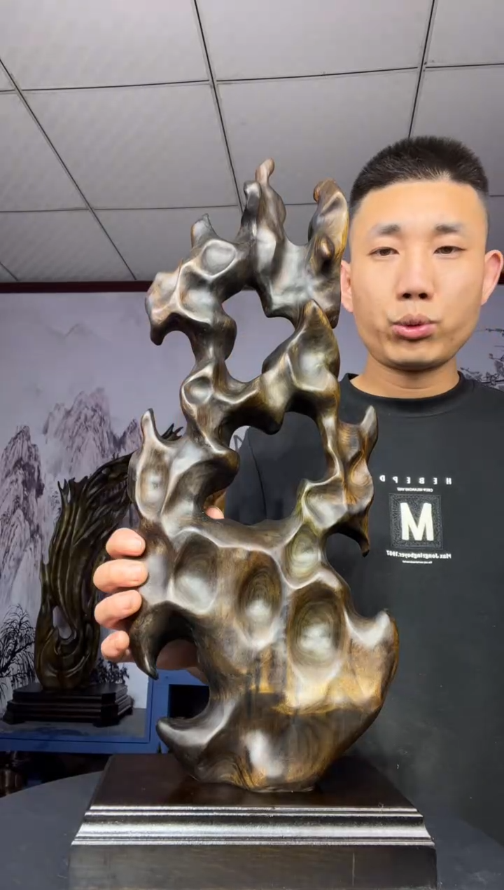 金丝楠木雕款酸*贝金丝楠木工艺品摆件