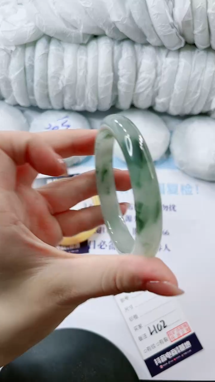 【闪购商品】石英质玉手镯未镶嵌多样性发货L102