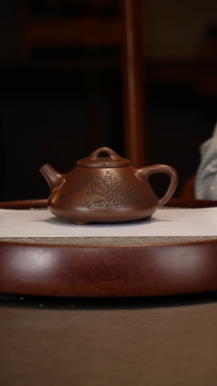 【闪购商品】紫砂茶壶如意石瓢280c+雪梅画