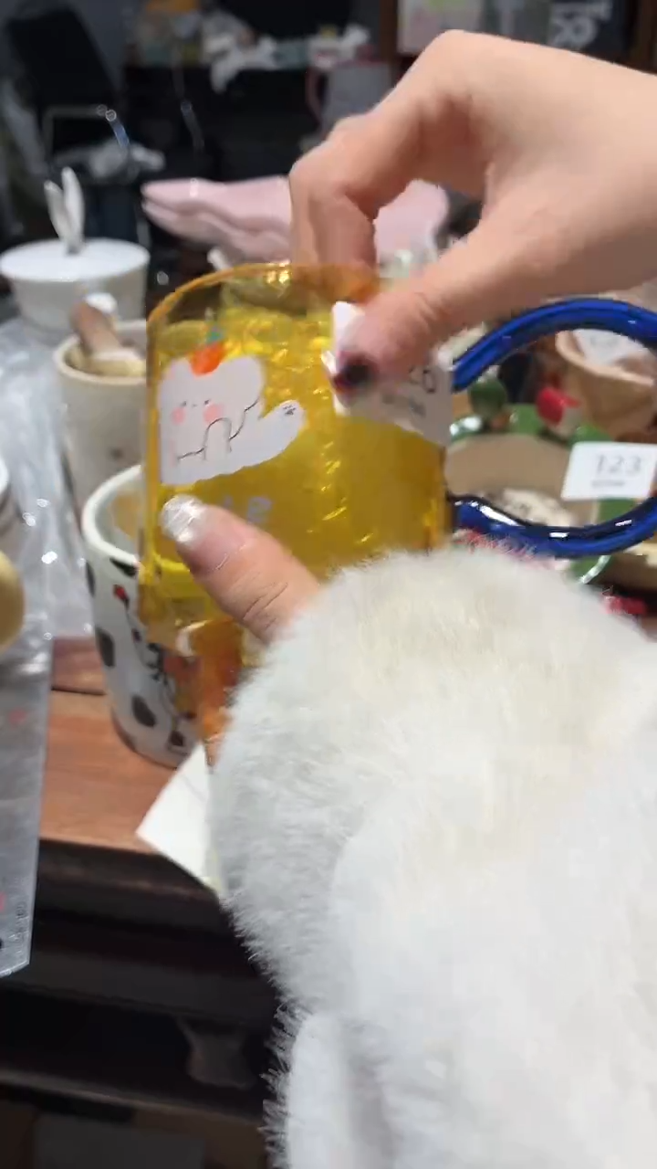 瓷126 杯子 蓝色把手 瑕疵