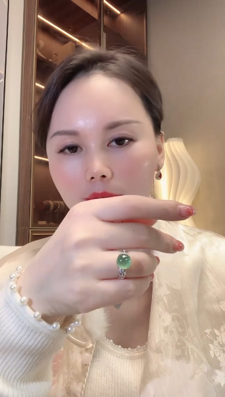 【闪购商品】翡翠戒指18K金镶嵌D33 翡翠