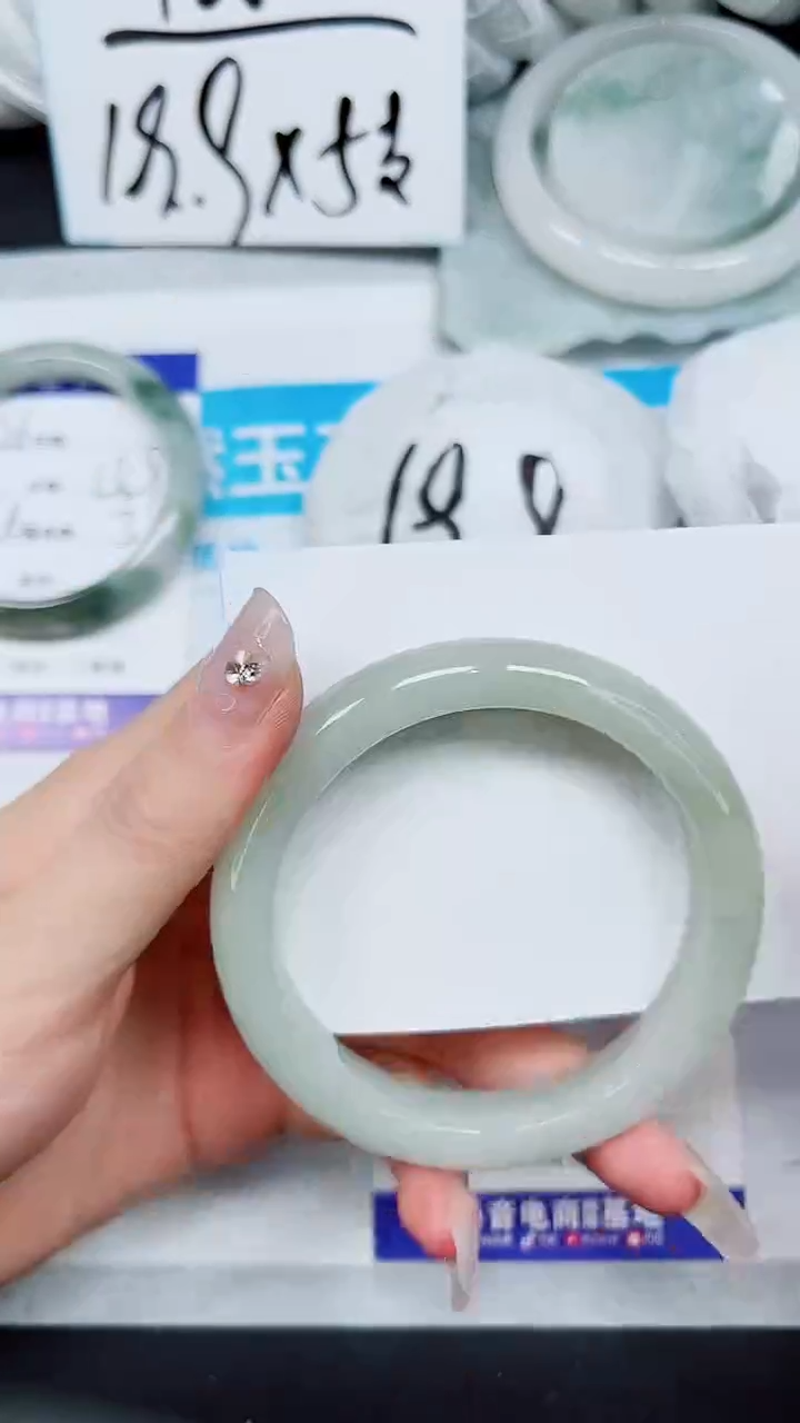 【闪购商品】石英质玉手镯未镶嵌A227-57`58`59`